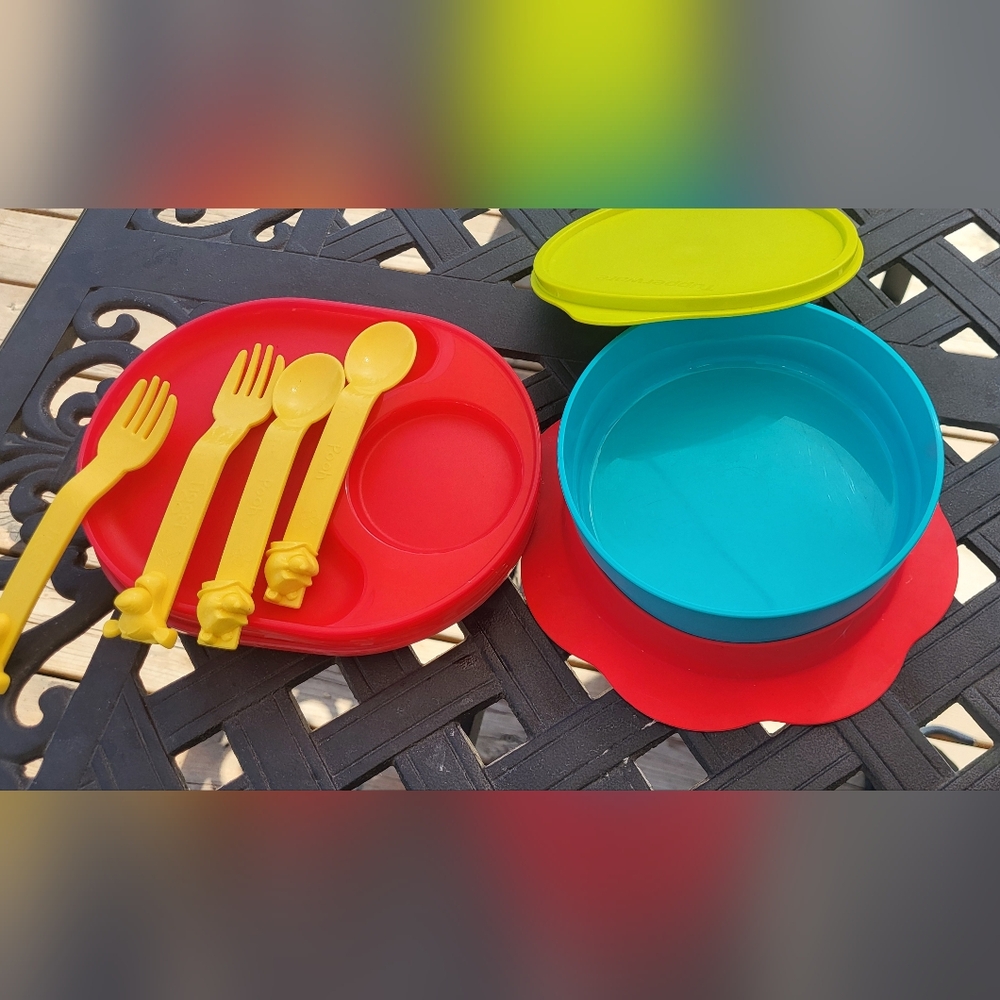 Tupperware Kids Dish Set